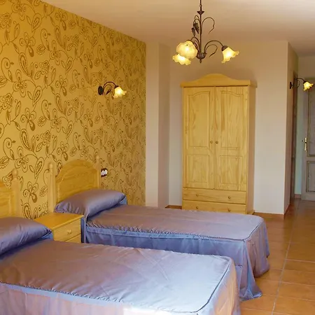 Rural Joan 3* Rossell